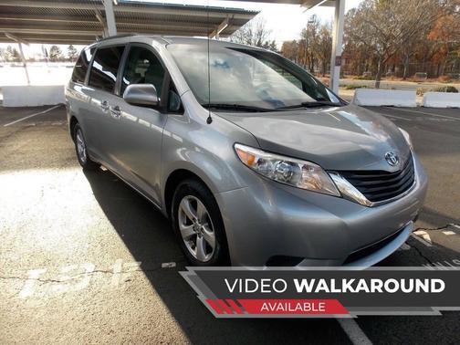 2013 Toyota Sienna LE