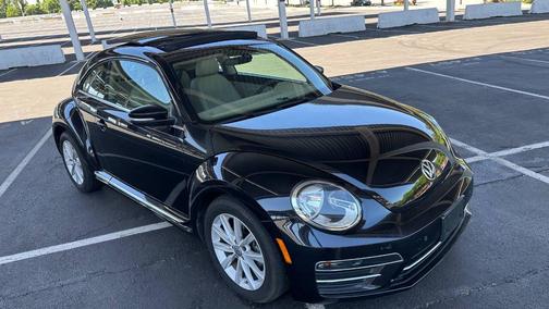 Black 2018 Volkswagen Beetle 2.0T SE