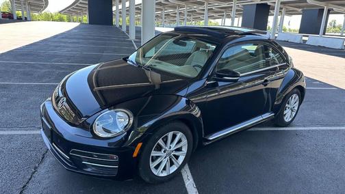 Black 2018 Volkswagen Beetle 2.0T SE