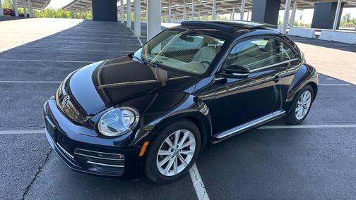 Black 2018 Volkswagen Beetle 2.0T SE
