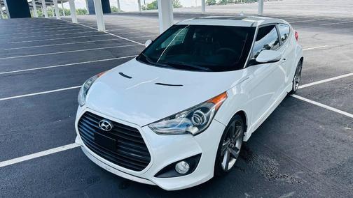 White 2013 Hyundai Veloster Turbo