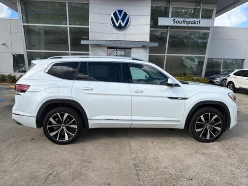 Opal White Pearl 2026 Volkswagen Atlas 2.0T SEL Premium R-Line