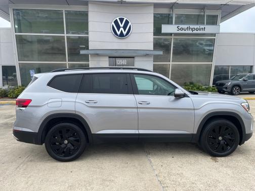 2025 Volkswagen Atlas 2.0T SE w/ Technology