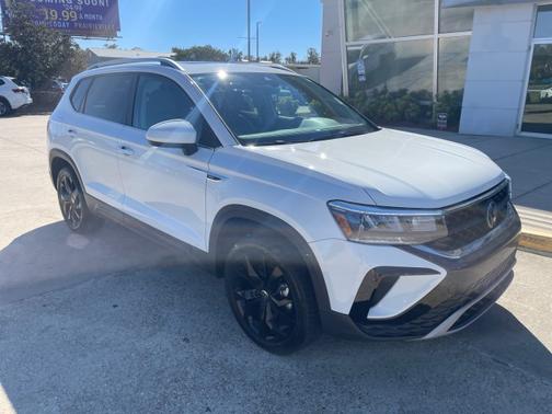 2024 Volkswagen Taos 1.5T SE