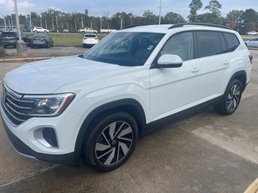2024 Volkswagen Atlas 2.0T SE