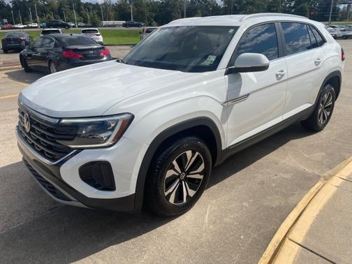 2024 Volkswagen Atlas Cross Sport 2.0T SE