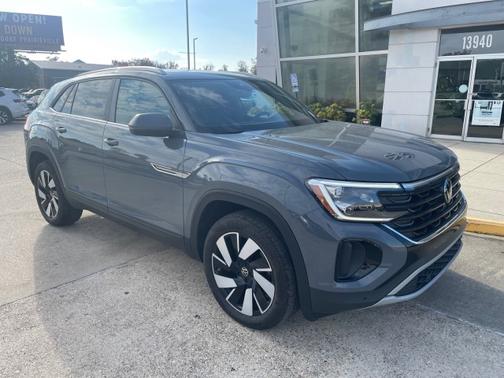 2025 Volkswagen Atlas Cross Sport 2.0T SE w/ Technology