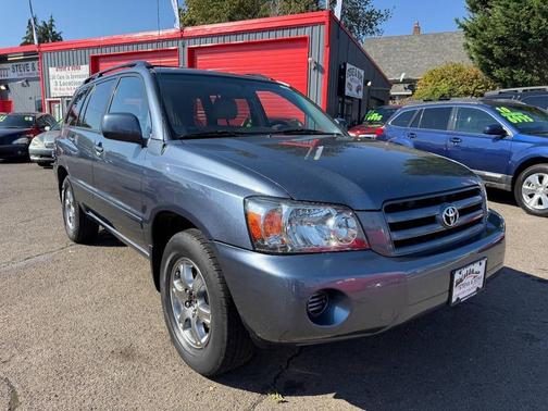 2004 Toyota Highlander Base