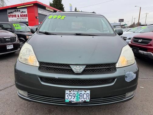2004 Toyota Sienna XLE