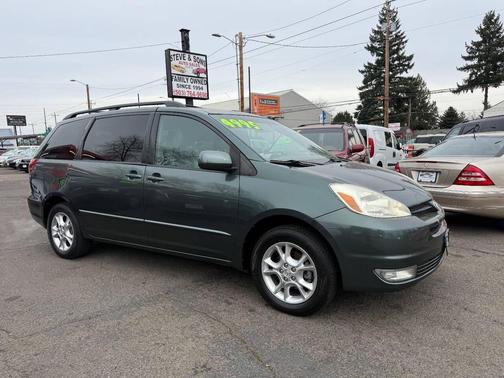 2004 Toyota Sienna XLE