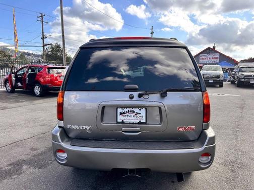2005 GMC Envoy XL SLE