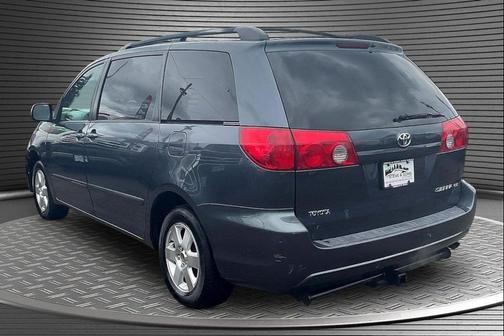 Blue 2006 Toyota Sienna CE