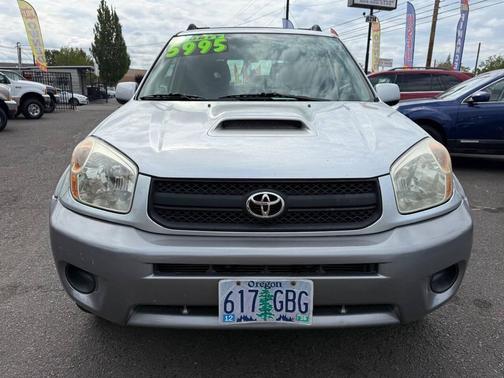 2004 Toyota RAV4 Base