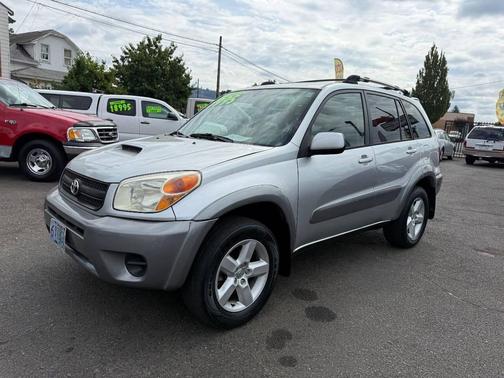 2004 Toyota RAV4 Base