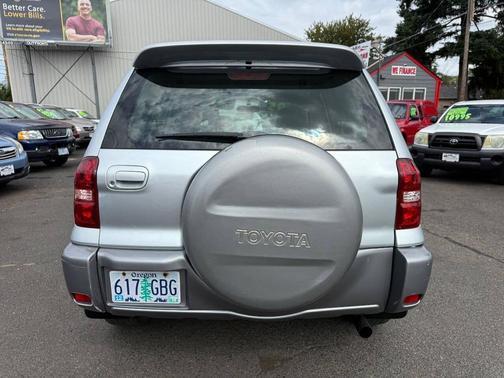 2004 Toyota RAV4 Base