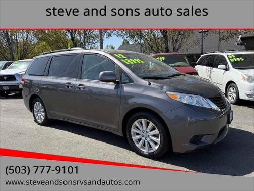 2012 Toyota Sienna LE