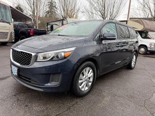 2016 Kia Sedona LX