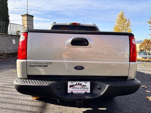 2004 Ford Explorer Sport Trac XLT