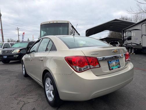 2011 Chevrolet Cruze LT