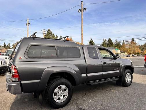 2014 Toyota Tacoma Base