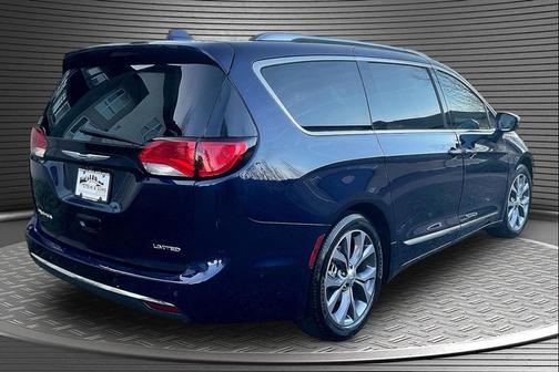 2018 Chrysler Pacifica Limited