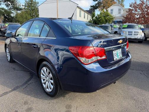 2011 Chevrolet Cruze LS
