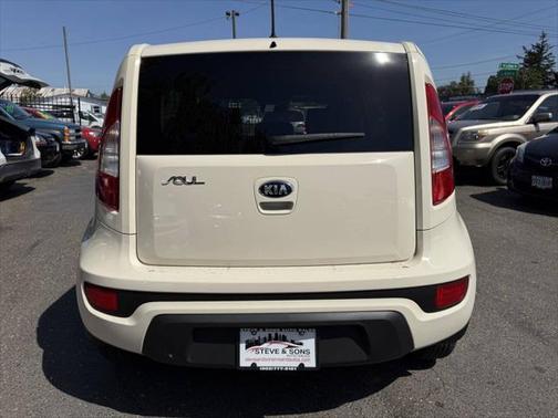 2013 Kia Soul Base