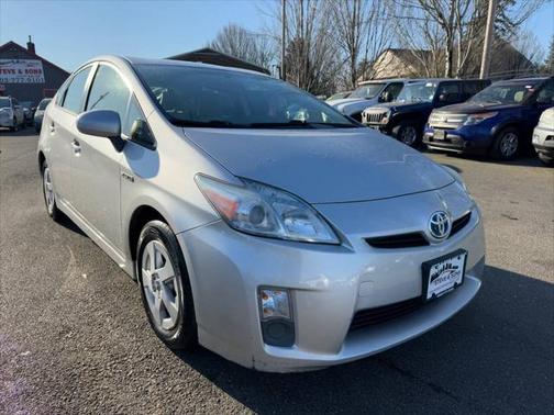 2010 Toyota Prius III