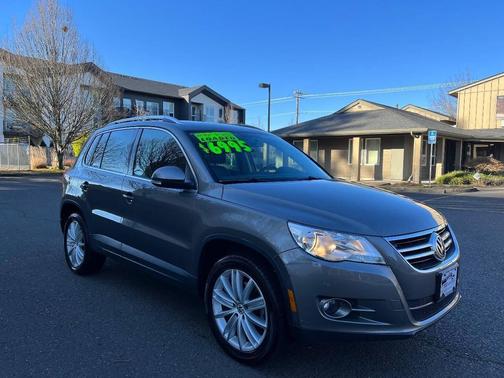 2011 Volkswagen Tiguan SE