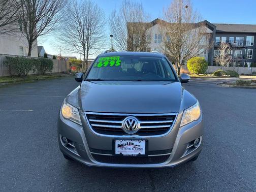 2011 Volkswagen Tiguan SE