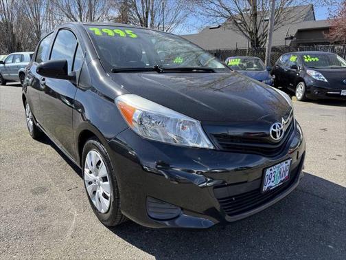 2014 Toyota Yaris LE