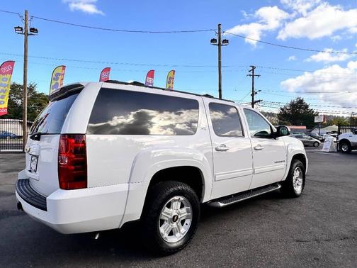 2013 Chevrolet Suburban 1500 LT