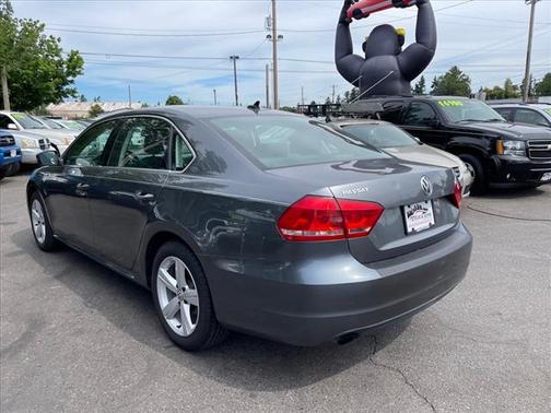 2014 Volkswagen Passat 1.8T S