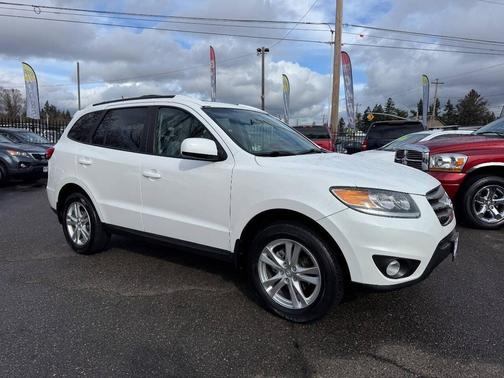 2012 Hyundai SANTA FE SE