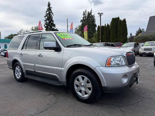 2004 Lincoln Navigator Luxury