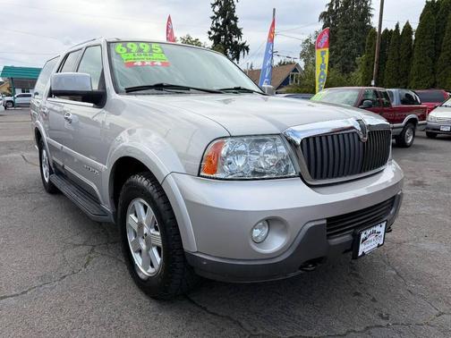 2004 Lincoln Navigator Luxury