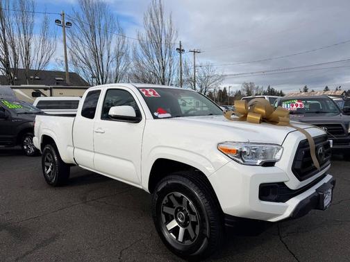 2022 Toyota Tacoma SR