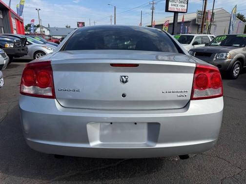 2010 Dodge Charger SE