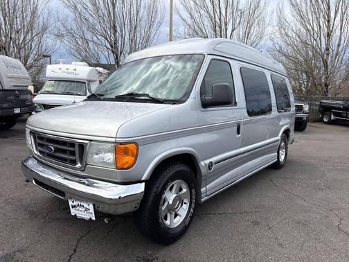 2004 Ford E150 Cargo