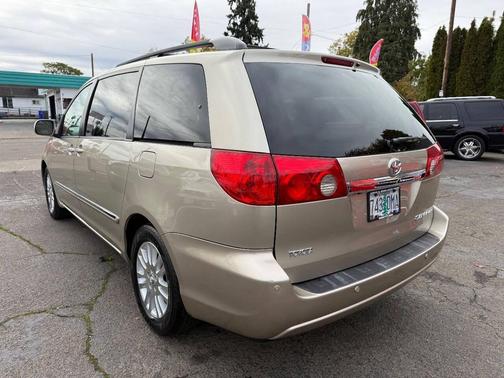 2007 Toyota Sienna XLE Limited