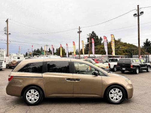 2011 Honda Odyssey LX