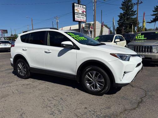 2016 Toyota RAV4 Hybrid XLE