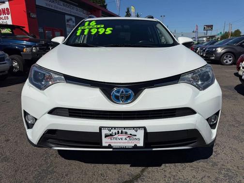 2016 Toyota RAV4 Hybrid XLE