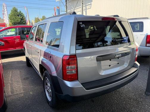 2016 Jeep Patriot Sport