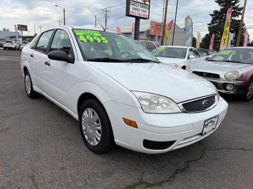 2005 Ford Focus ZX4 SE