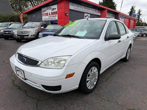 2005 Ford Focus ZX4 SE