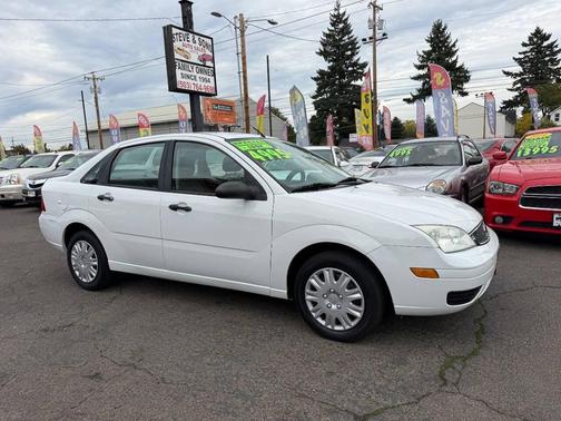 2005 Ford Focus ZX4 SE