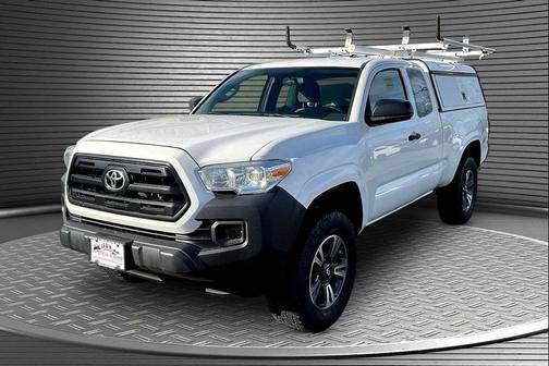 2016 Toyota Tacoma SR