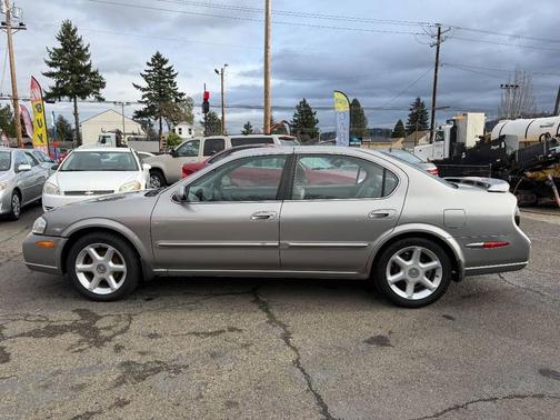 2001 Nissan Maxima SE