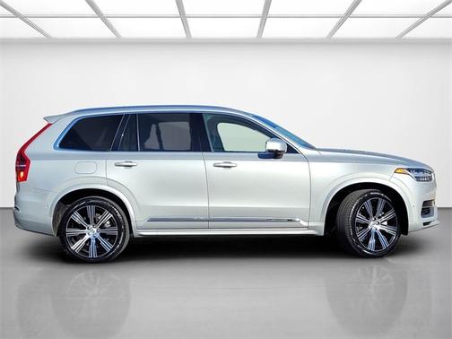 2024 Volvo XC90 Recharge Plug-In Hybrid Ultimate